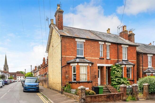 5 bedroom end of terrace house for sale