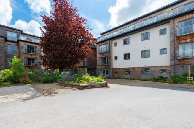 2 bedroom flat for sale