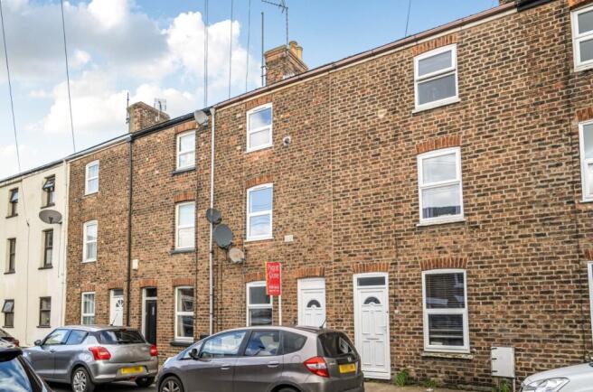 5 bedroom terraced house for sale