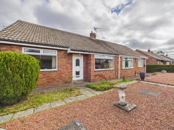 2 bedroom semi-detached bungalow for sale