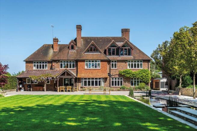 7 bedroom detached house for sale