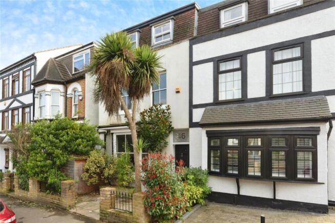 4 bedroom semi-detached house for sale