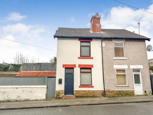 2 bedroom semi-detached house for sale