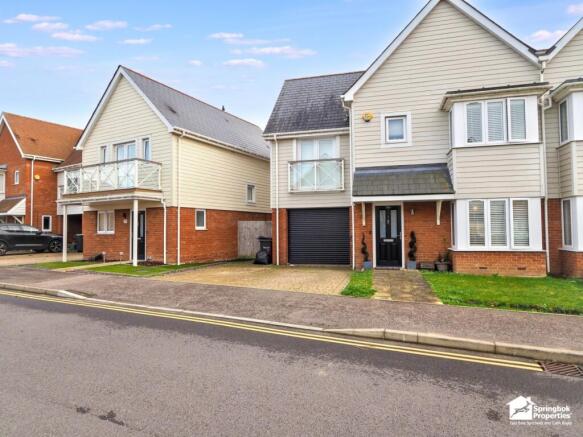 4 bedroom semi-detached house for sale