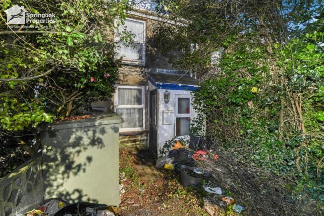 2 bedroom terraced house for sale