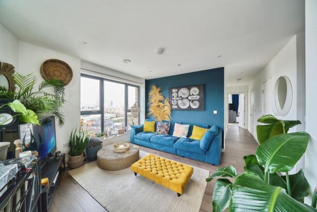 2 bedroom flat for sale