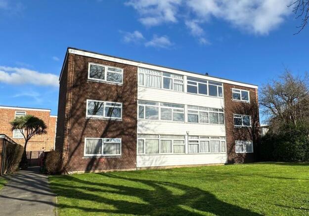 2 bedroom flat for sale