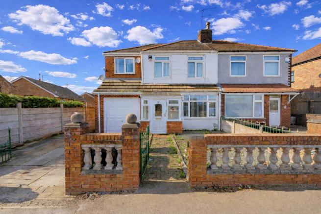 4 bedroom semi-detached house for sale