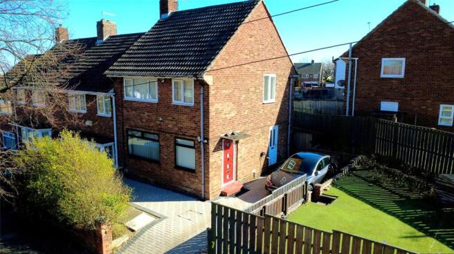 3 bedroom end of terrace house for sale
