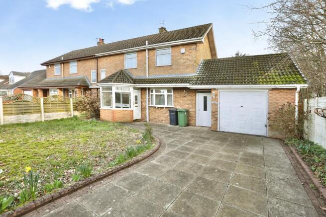 3 bedroom semi-detached house for sale
