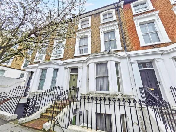 5 bedroom terraced house for sale