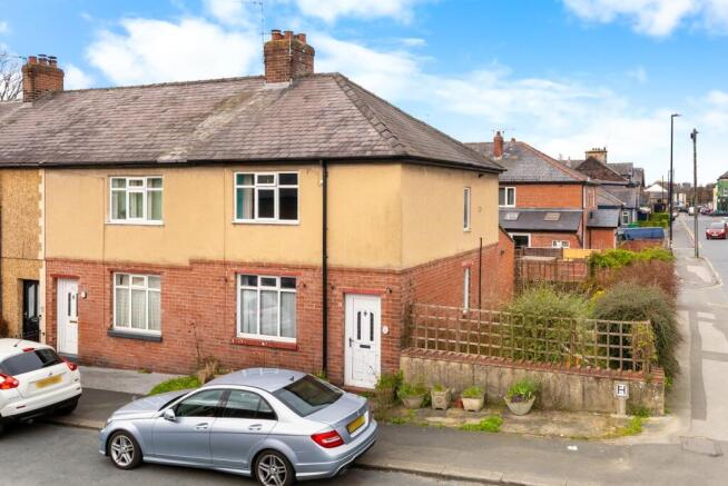 2 bedroom house for sale