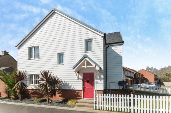 3 bedroom detached house for sale