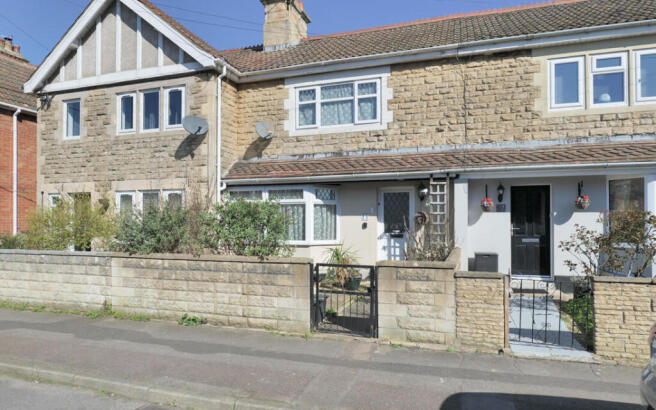 2 bedroom terraced house for sale