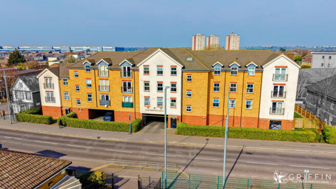 2 bedroom flat for sale