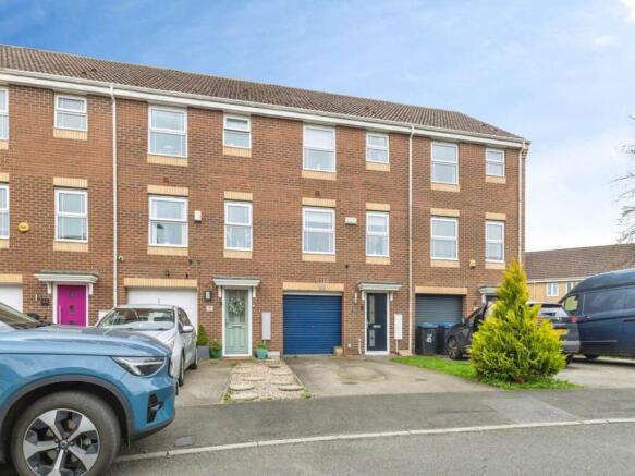 4 bedroom terraced house for sale