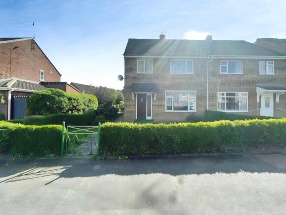 3 bedroom semi-detached house for sale