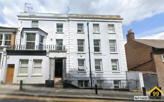 5 bedroom flat for sale