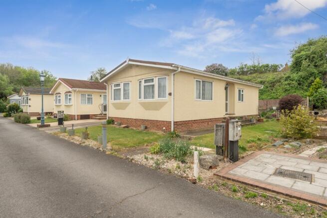 2 bedroom park home for sale