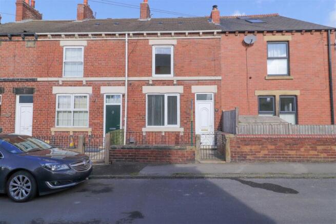 2 bedroom end of terrace house for sale