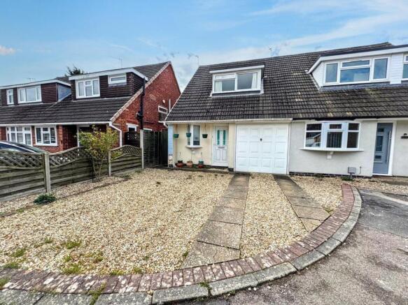 3 bedroom semi-detached house for sale