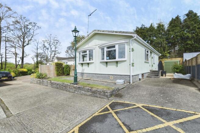 2 bedroom park home for sale