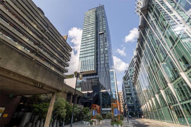 Studio flat for sale