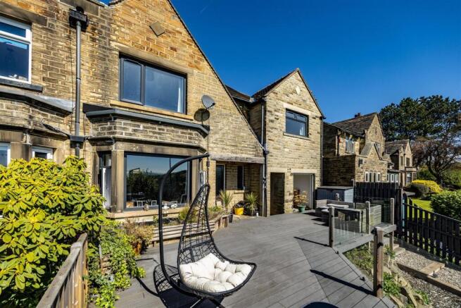 4 bedroom semi-detached house for sale