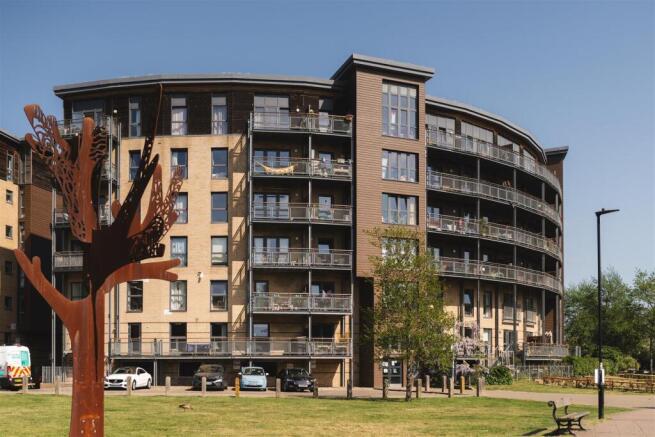 1 bedroom flat for sale