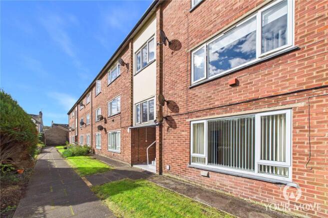 2 bedroom flat for sale