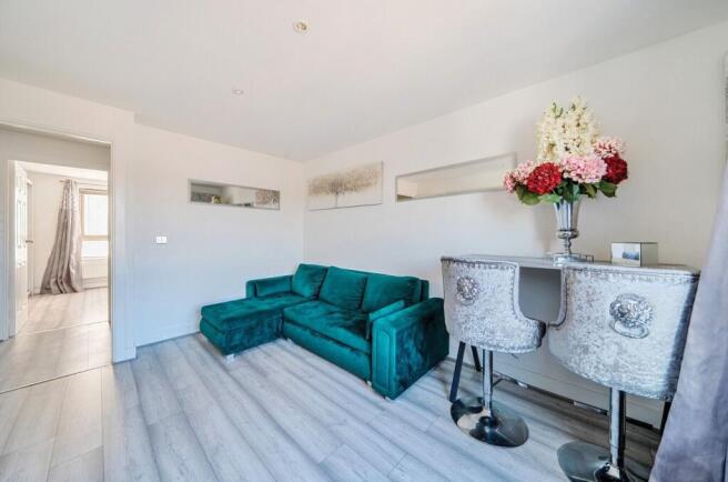 1 bedroom flat for sale