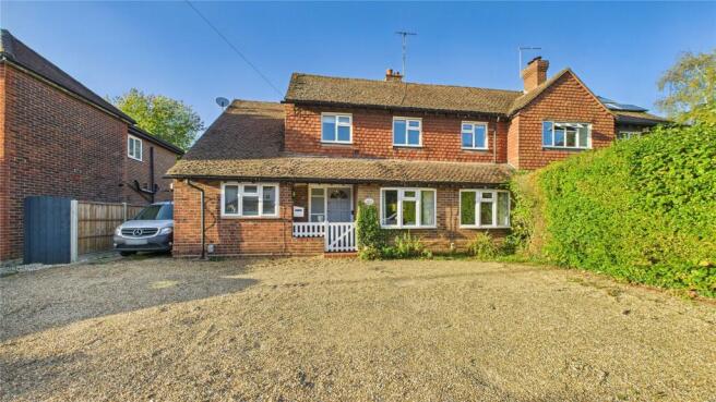 5 bedroom semi-detached house for sale