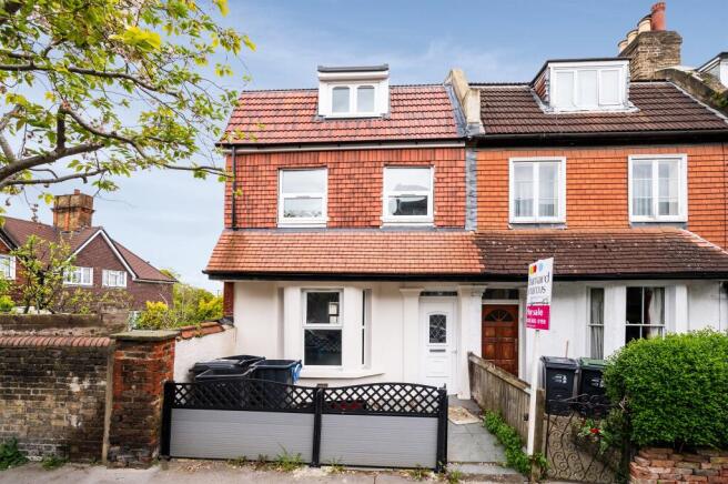 3 bedroom end of terrace house for sale