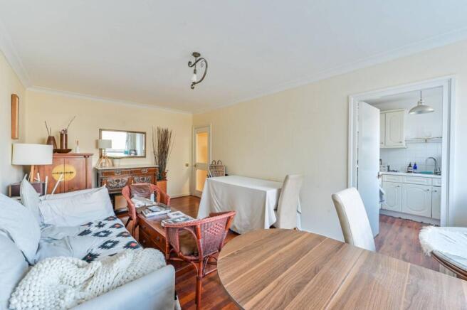 1 bedroom flat for sale