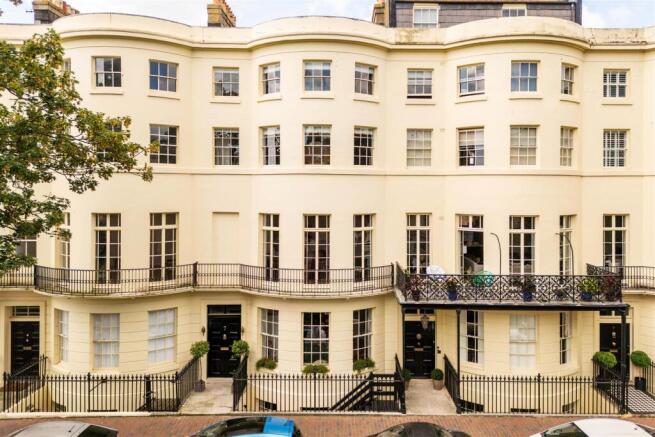 5 bedroom house for sale