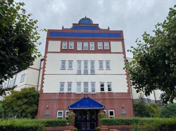 2 bedroom flat for sale