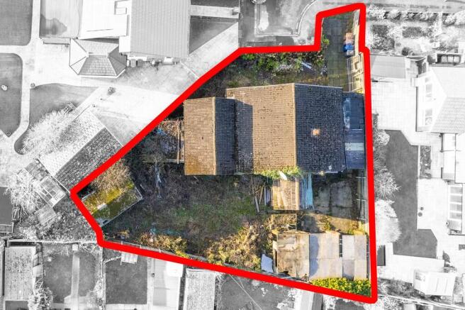 4 bedroom detached bungalow for sale