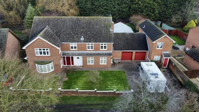 7 bedroom detached house for sale