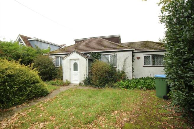 4 bedroom detached bungalow for sale
