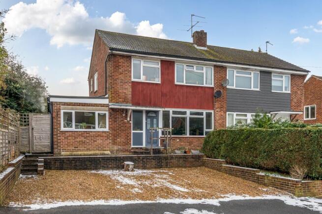 3 bedroom semi-detached house for sale