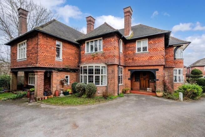 2 bedroom flat for sale