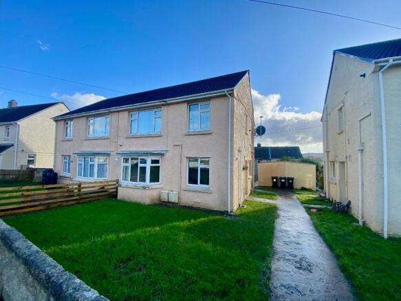 1 bedroom ground floor flat for sale