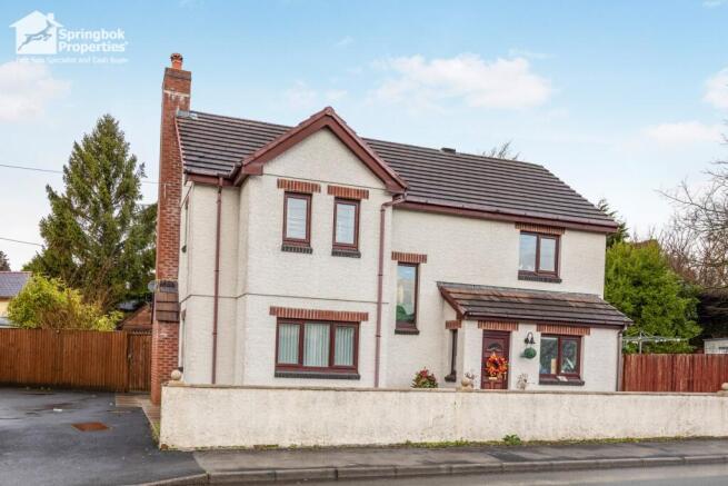 4 bedroom detached house for sale