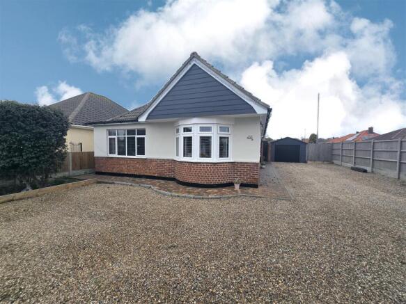 3 bedroom detached bungalow for sale