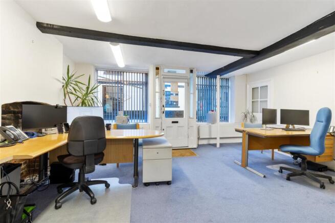 2 bedroom maisonette for sale