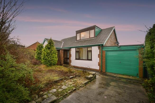 3 bedroom detached bungalow for sale