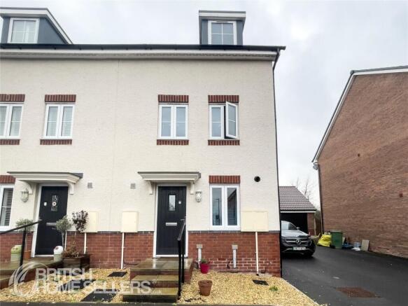 3 bedroom semi-detached house for sale