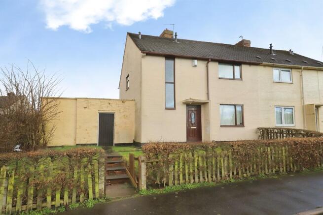 3 bedroom semi-detached house for sale