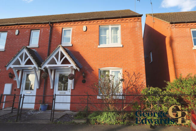 3 bedroom end of terrace house for sale