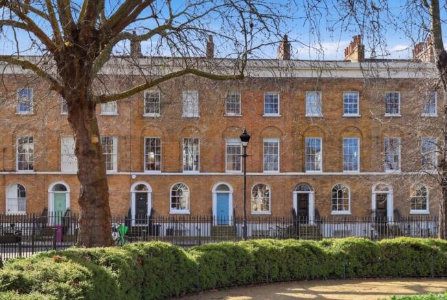 4 bedroom terraced house for sale